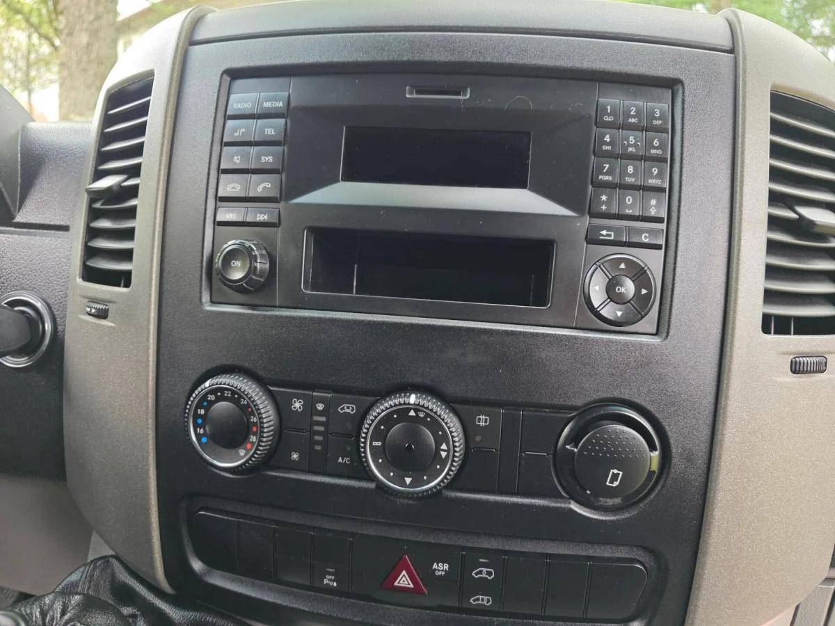 mercedes-benz-sprinter-2018-diesel-2143cc