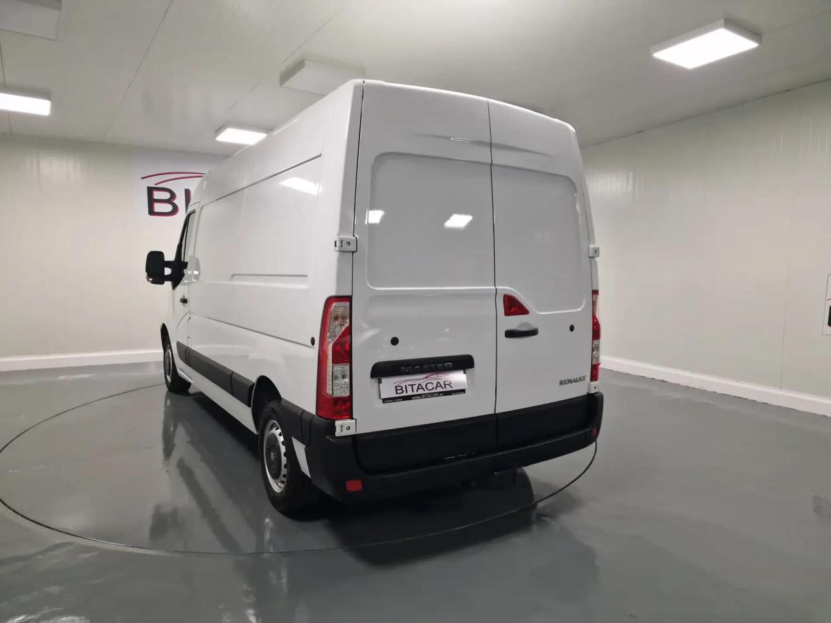 renault-master-2018-diesel-2299cc