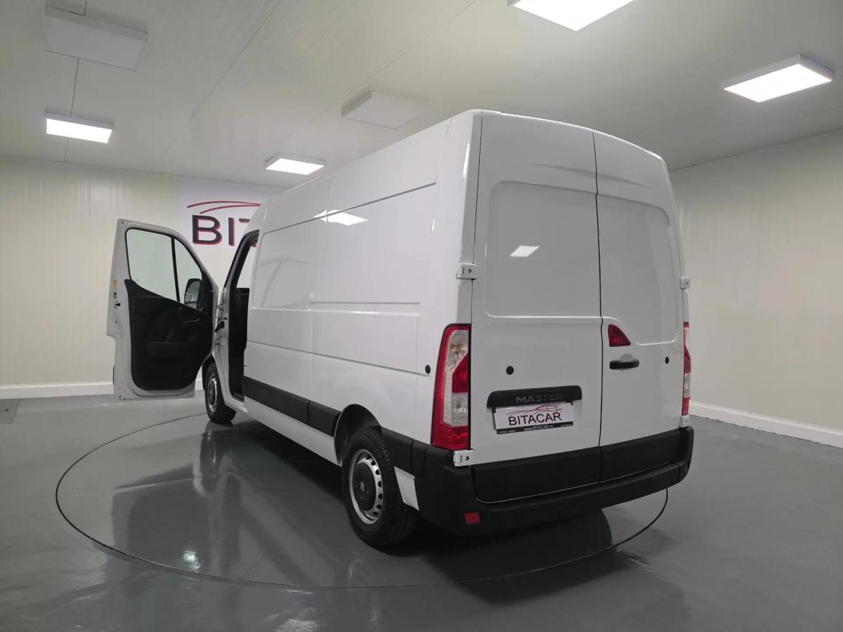 renault-master-2023-diesel-2300cc