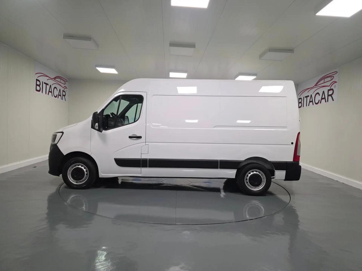 renault-master-2023-diesel-2300cc