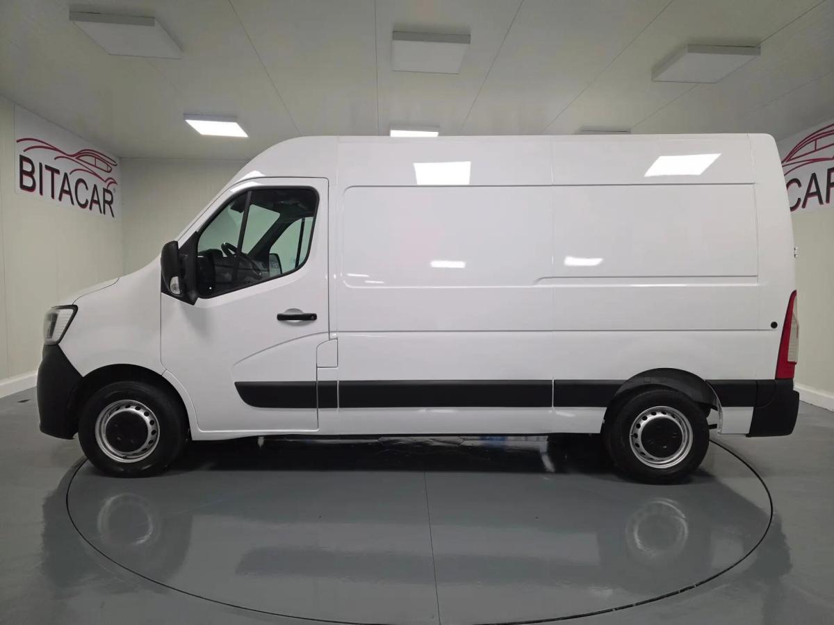renault-master-2023-diesel-2300cc