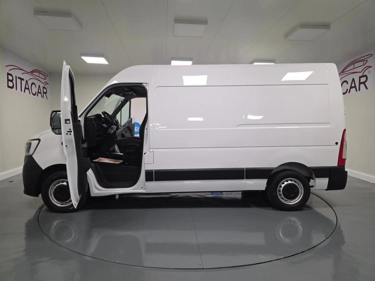 renault-master-2023-diesel-2300cc