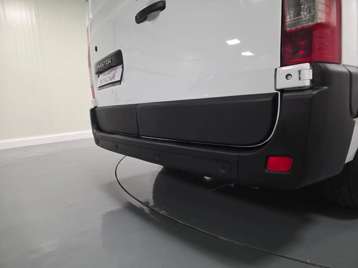 renault-master-2023-diesel-2300cc