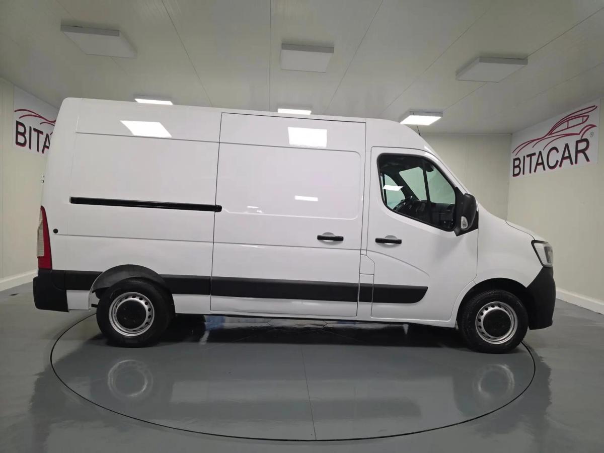 renault-master-2023-diesel-2300cc