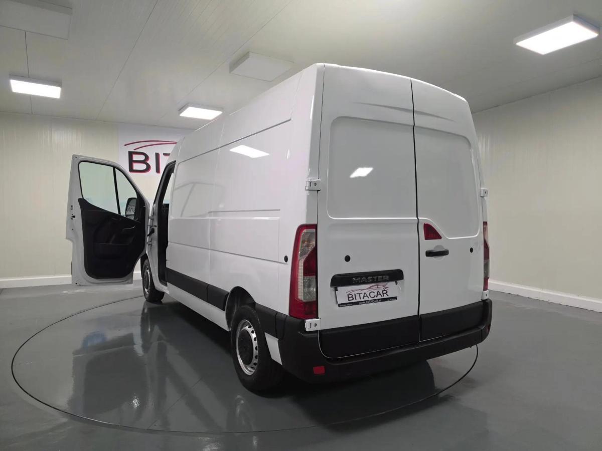 renault-master-2023-diesel-2300cc