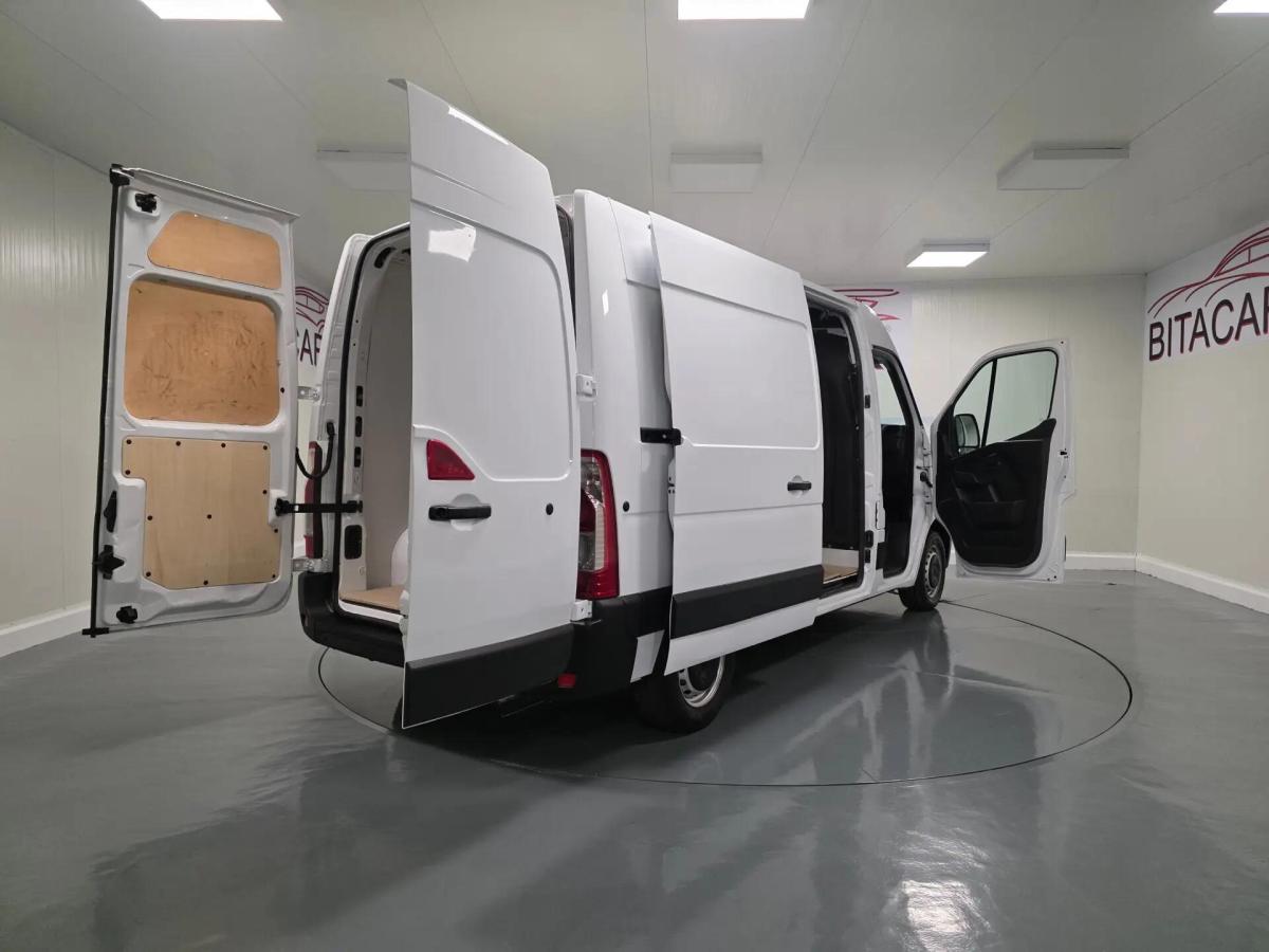 renault-master-2023-diesel-2300cc