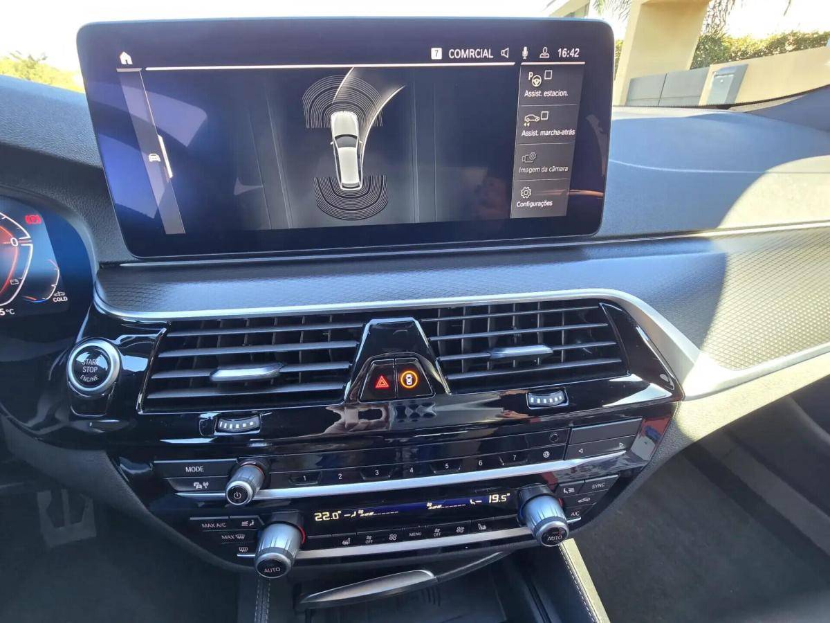 bmw-serie-5-520d-touring-2021-hibrido-a-diesel-1995cc