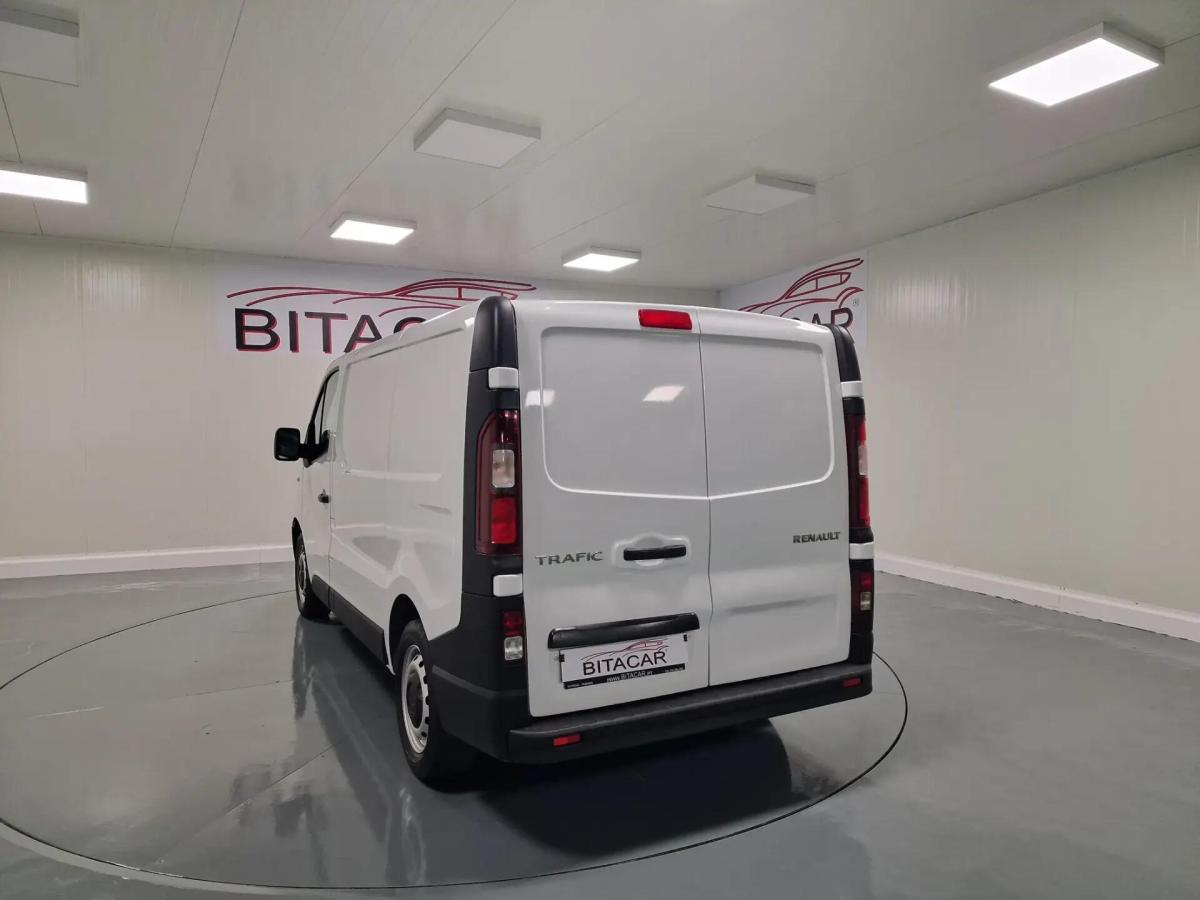 renault-trafic-2018-diesel-1598cc
