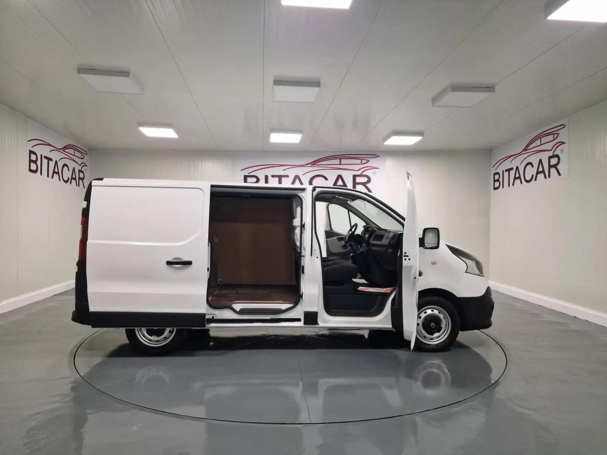 renault-trafic-2018-diesel-1598cc