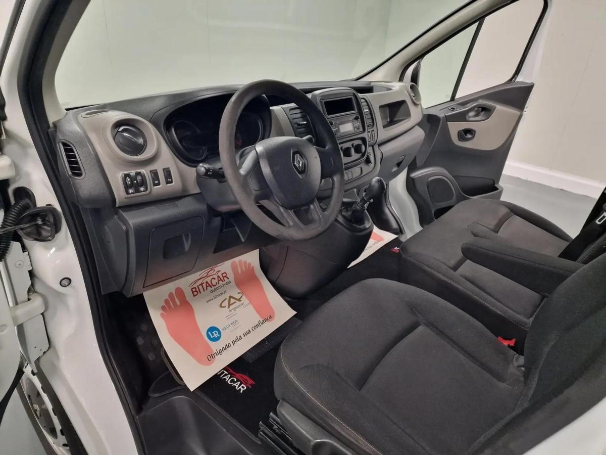 renault-trafic-2018-diesel-1598cc