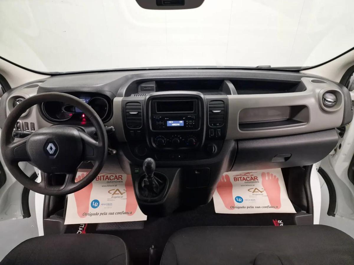 renault-trafic-2018-diesel-1598cc