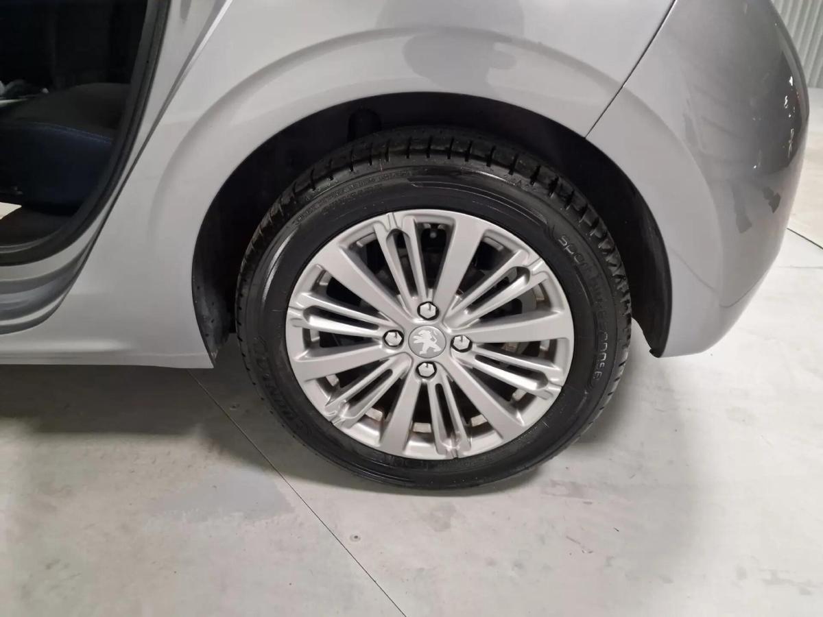 peugeot-208-2019-diesel-1499cc