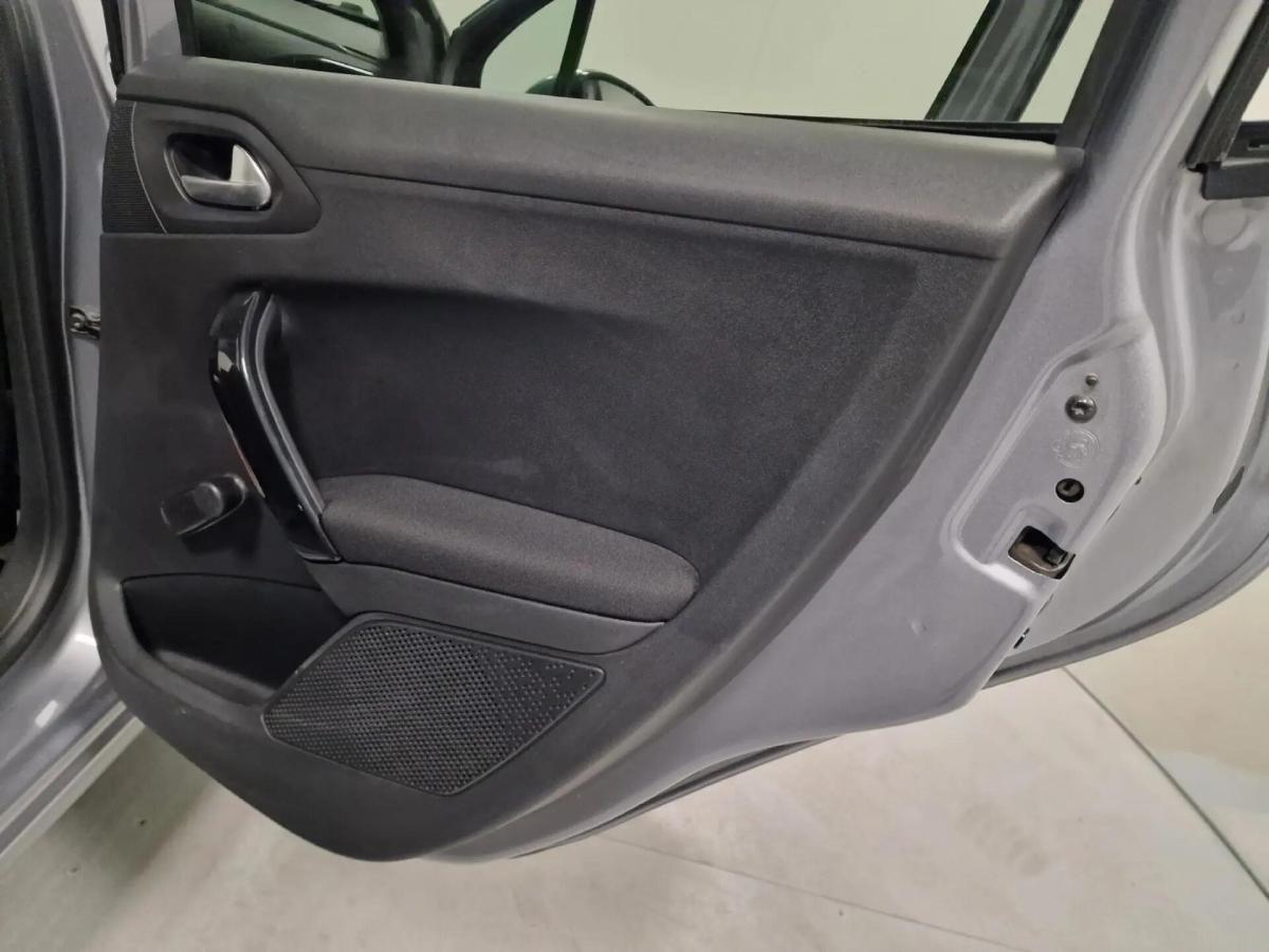 peugeot-208-2019-diesel-1499cc