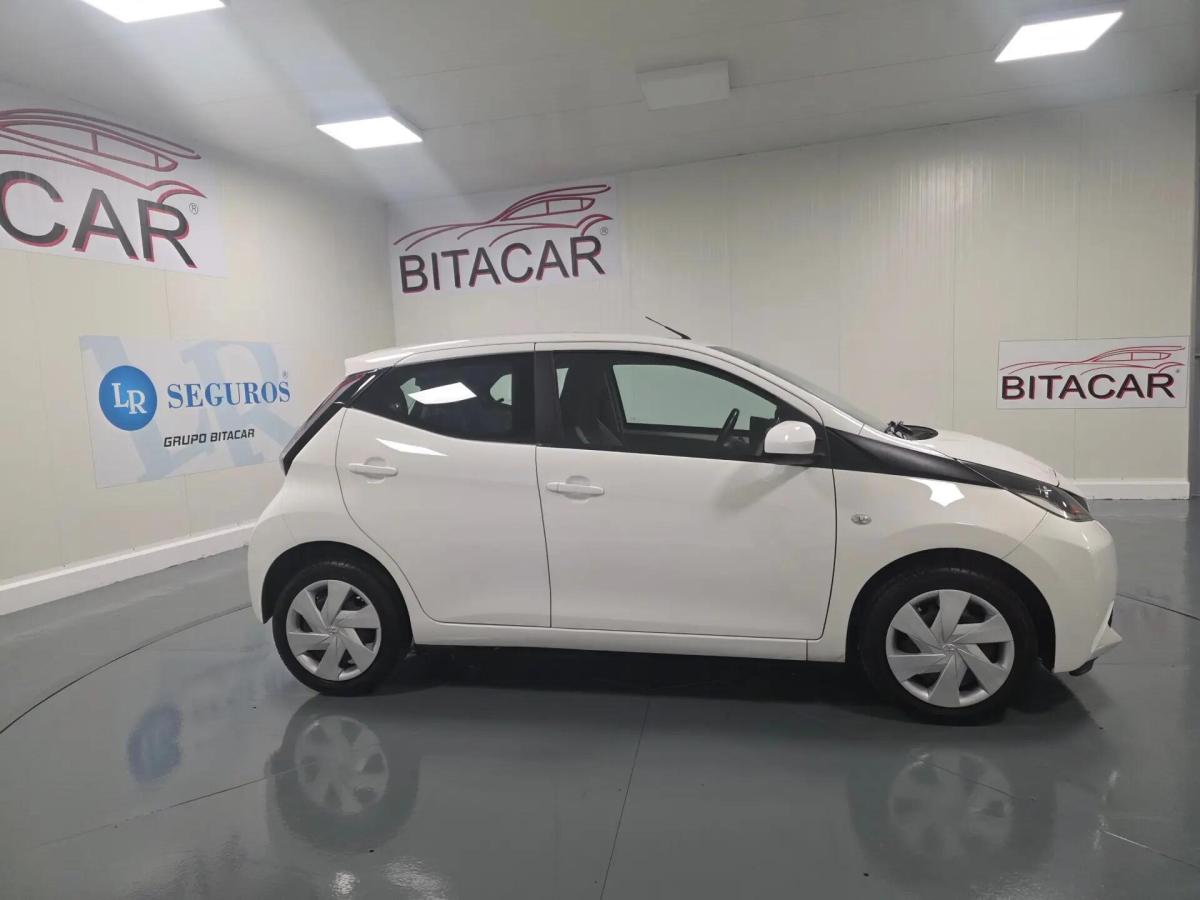 toyota-aygo-2015-gasolina-998cc