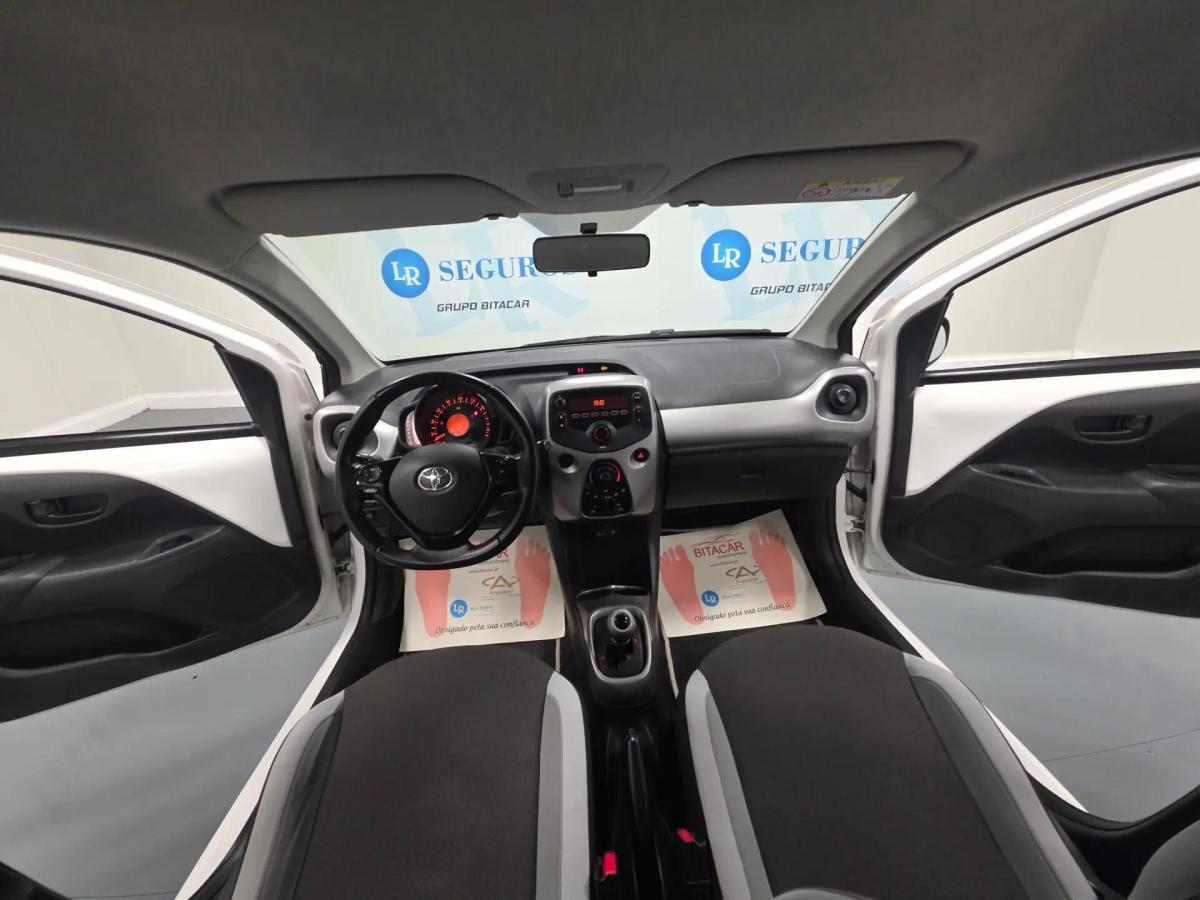 toyota-aygo-2015-gasolina-998cc