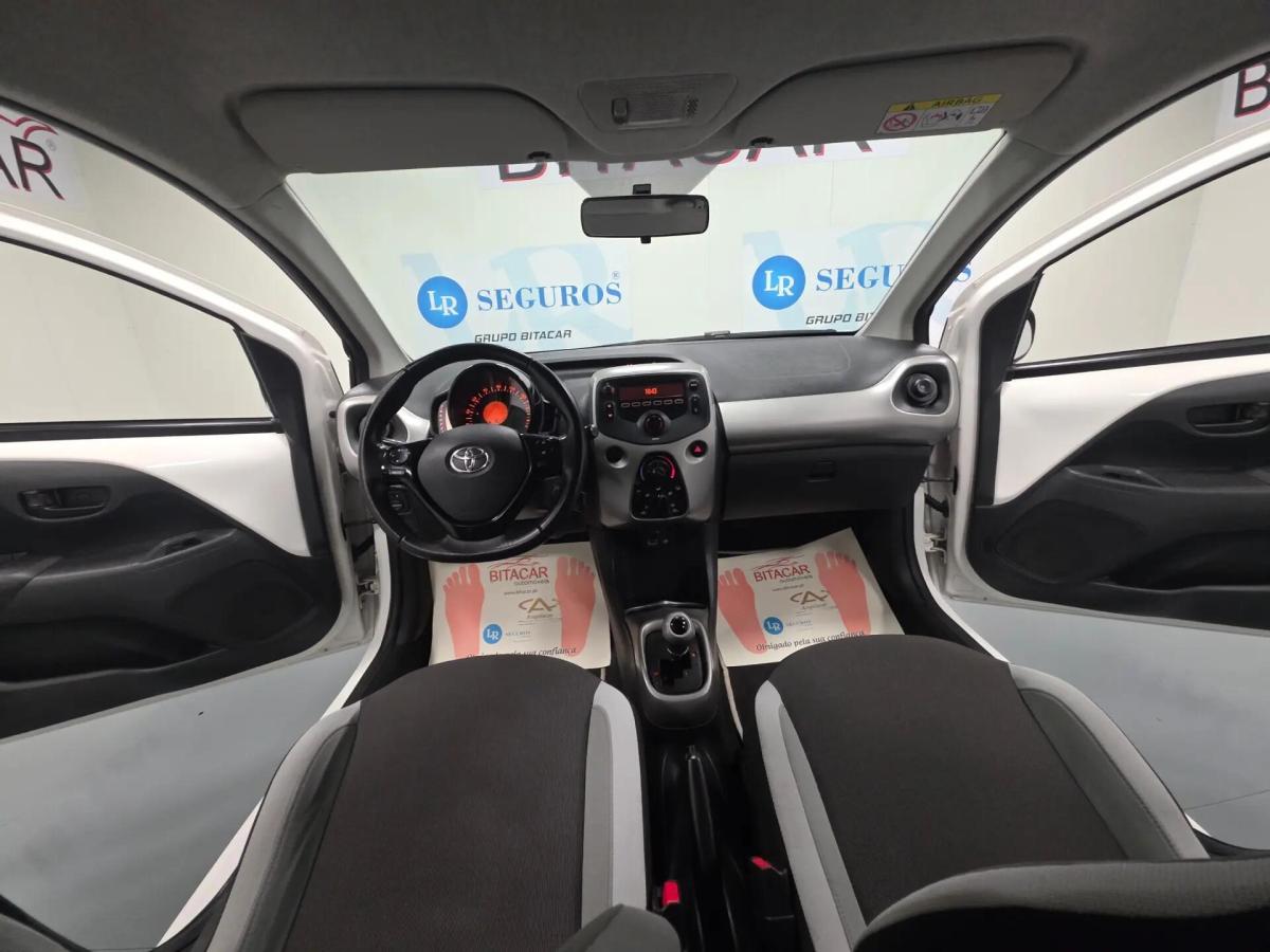 toyota-aygo-2015-gasolina-998cc