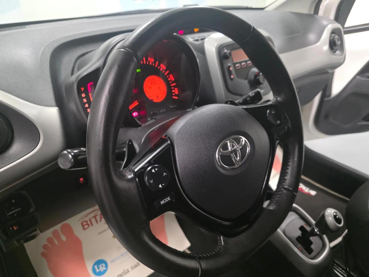 toyota-aygo-2015-gasolina-998cc