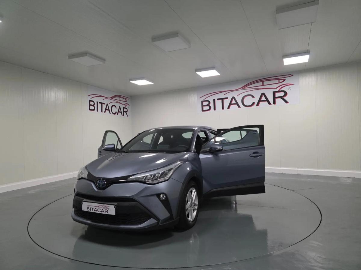 toyota-c-hr-2022-hibrido-a-gasolina-1798cc