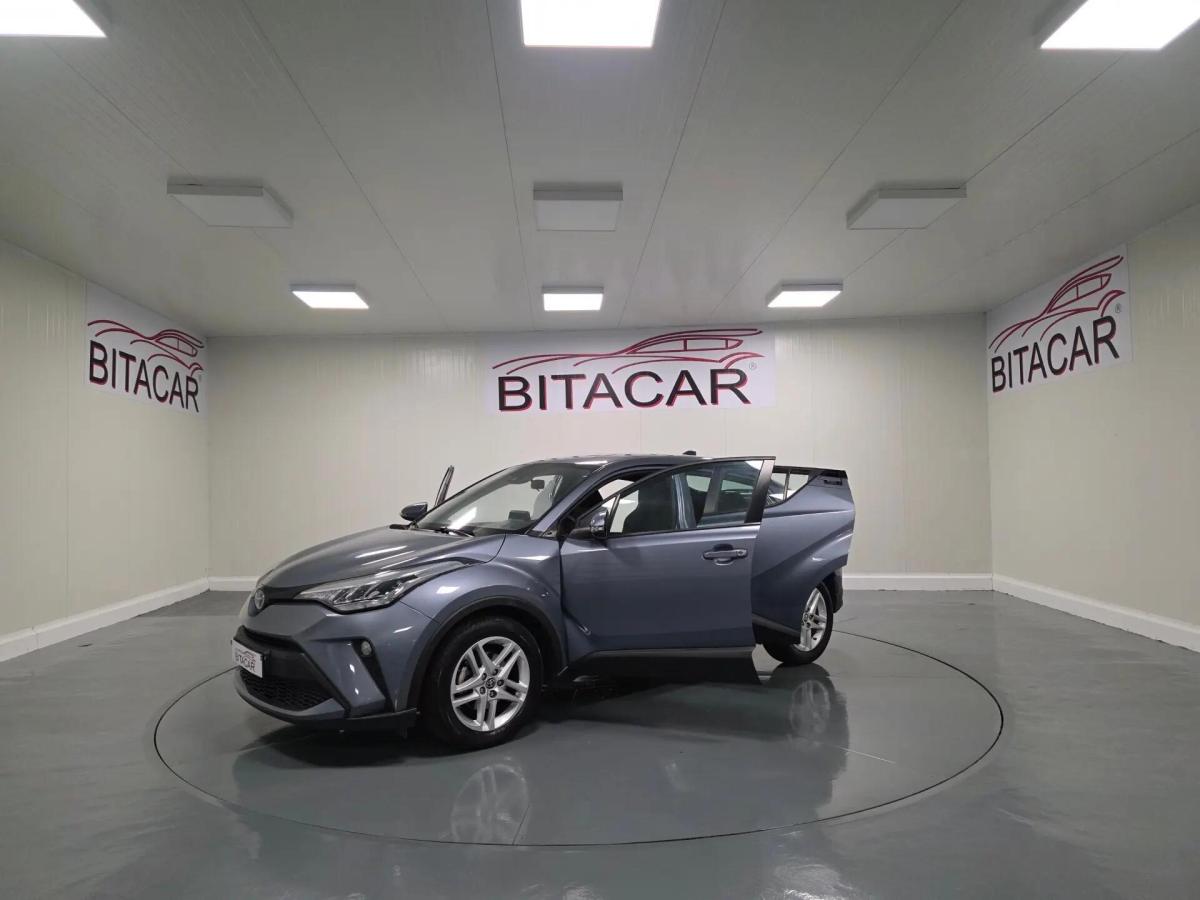 toyota-c-hr-2022-hibrido-a-gasolina-1798cc