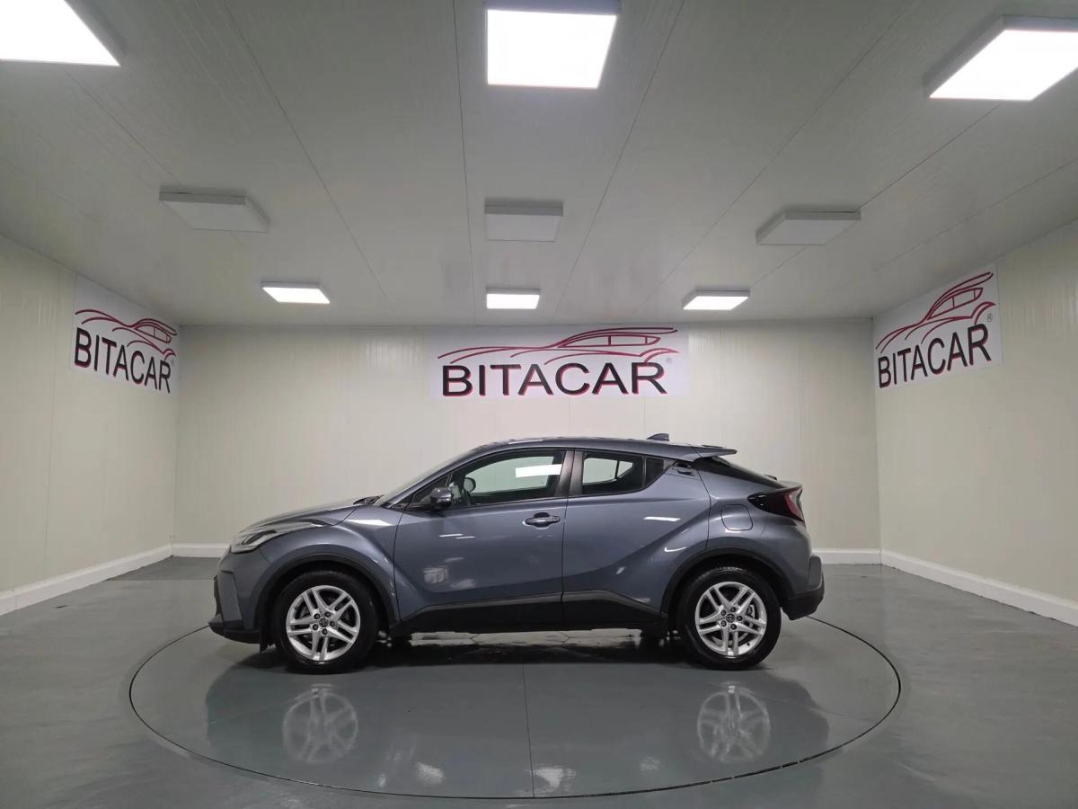toyota-c-hr-2022-hibrido-a-gasolina-1798cc