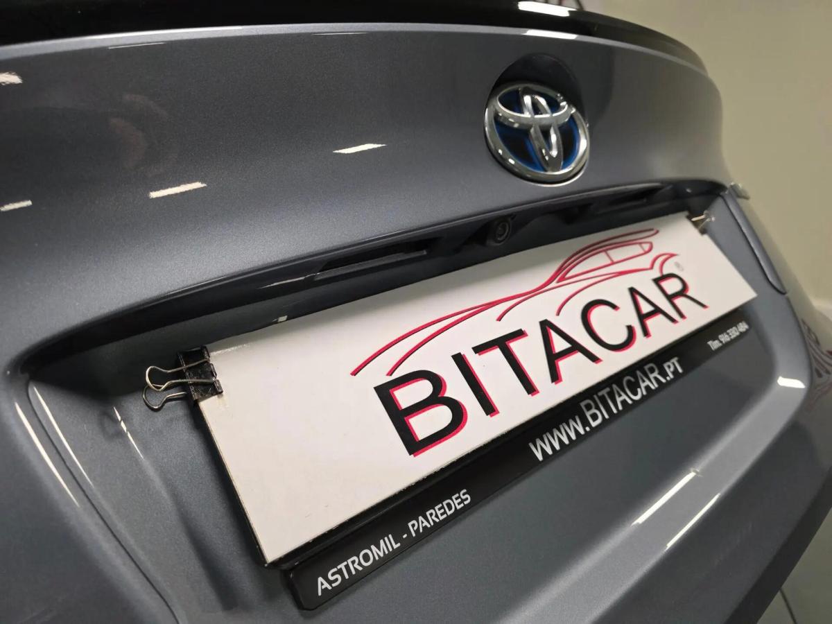 toyota-c-hr-2022-hibrido-a-gasolina-1798cc