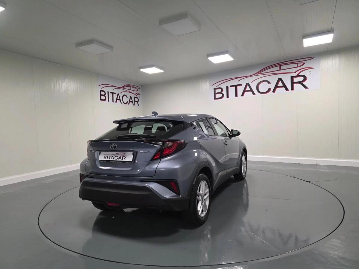 toyota-c-hr-2022-hibrido-a-gasolina-1798cc