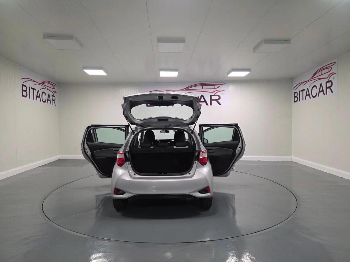 toyota-yaris-2018-hibrido-a-gasolina-1497cc