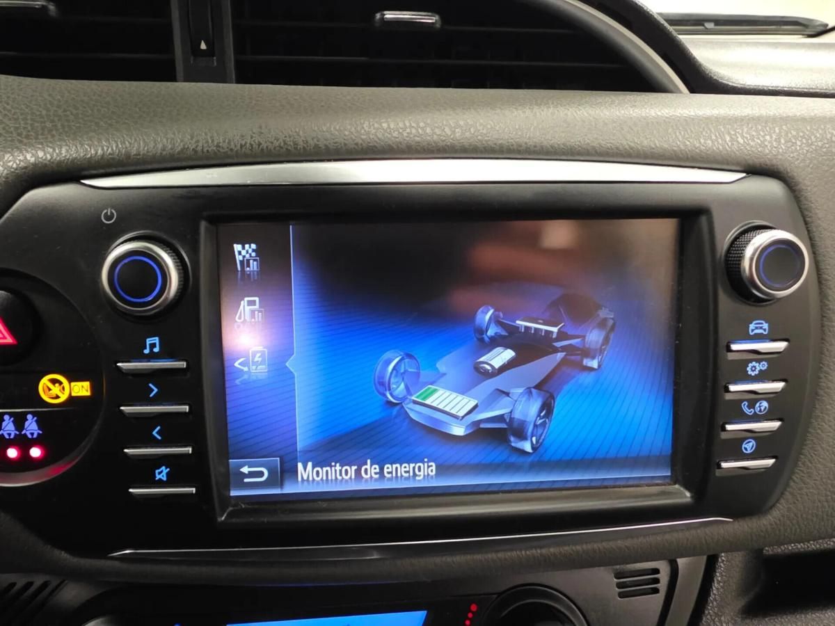 toyota-yaris-2018-hibrido-a-gasolina-1497cc