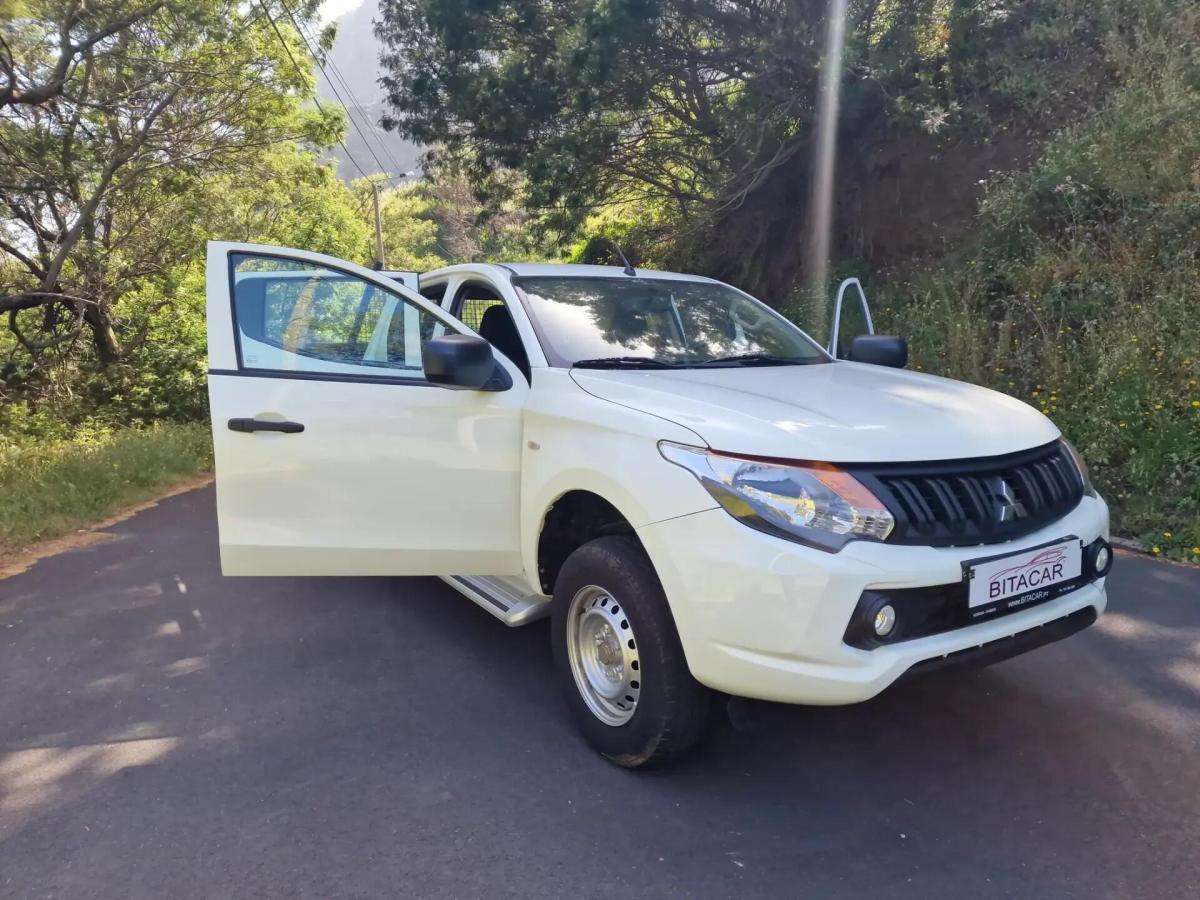 mitsubishi-l200-2019-diesel-2442cc