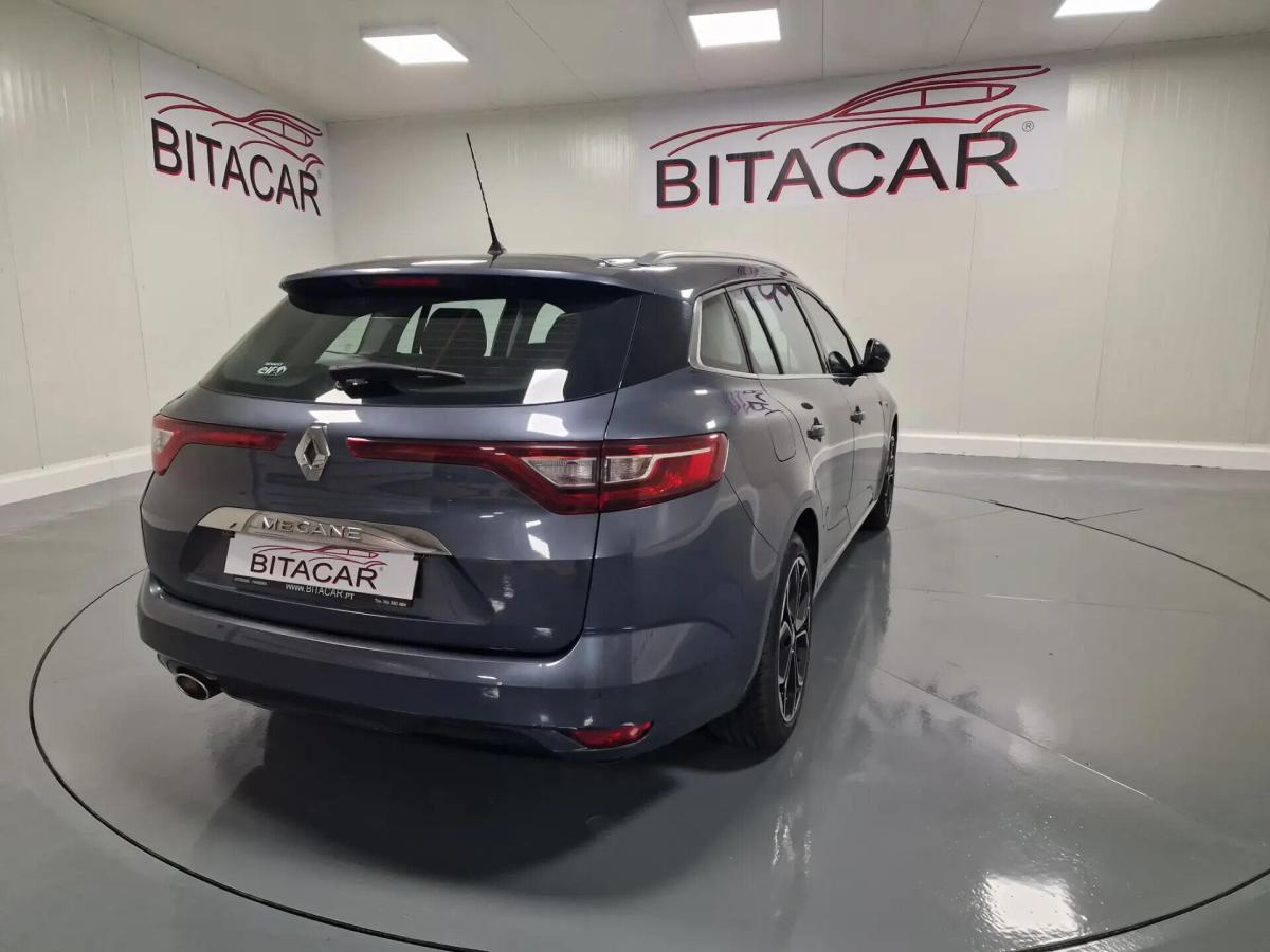 renault-megane-sport-tourer-2016-diesel-1461cc