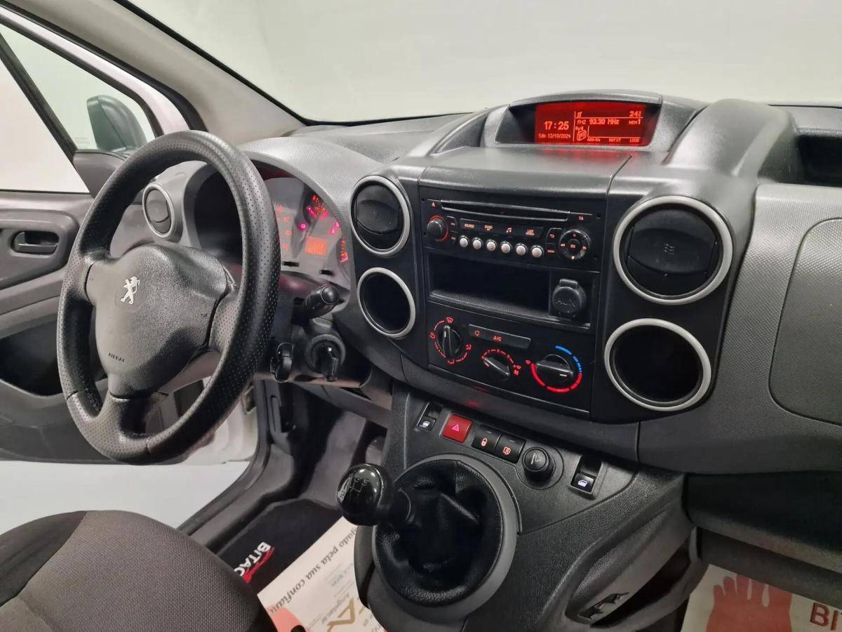 peugeot-partner-2017-diesel-1560cc