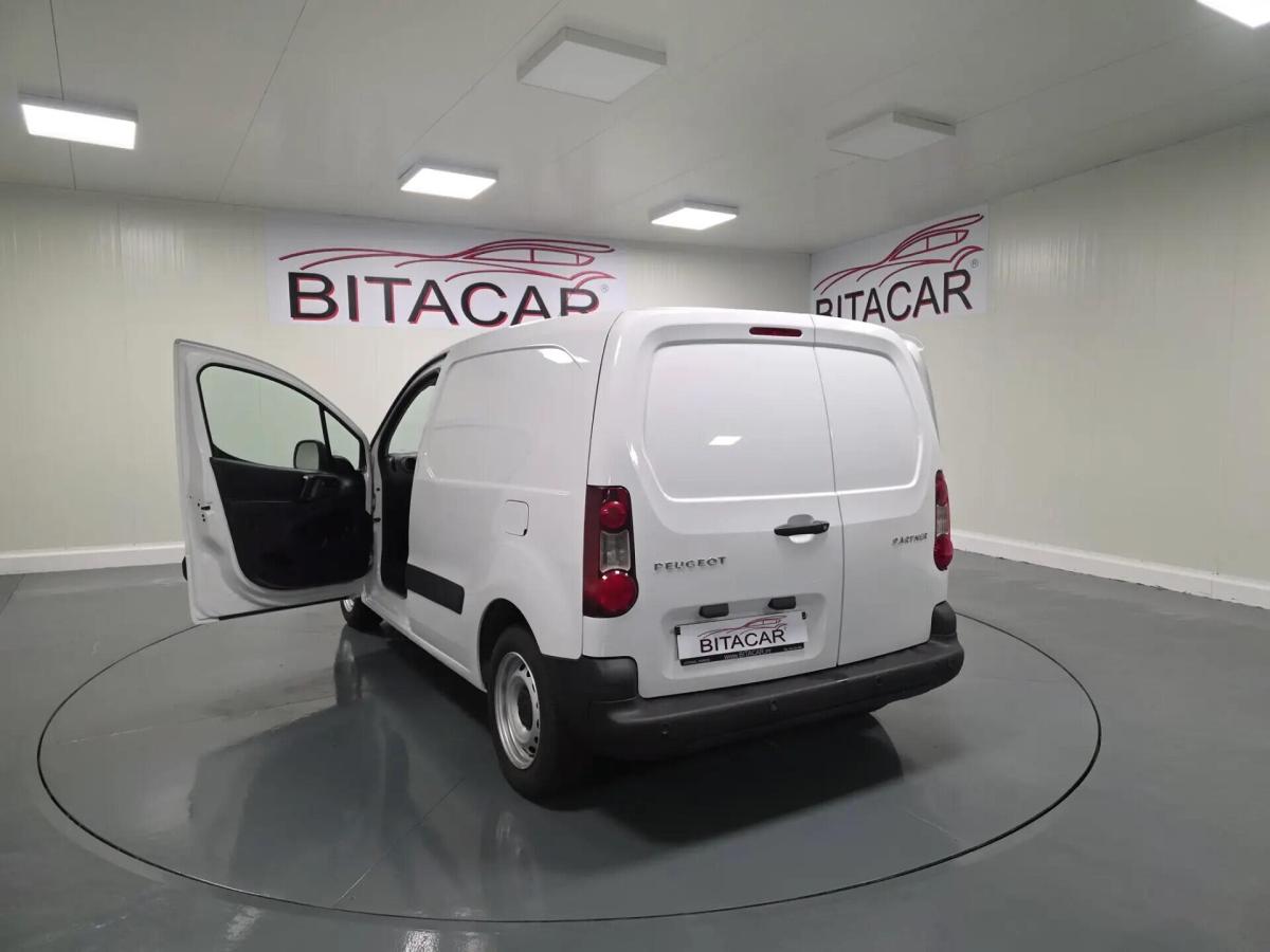 peugeot-partner-2018-diesel-1560cc