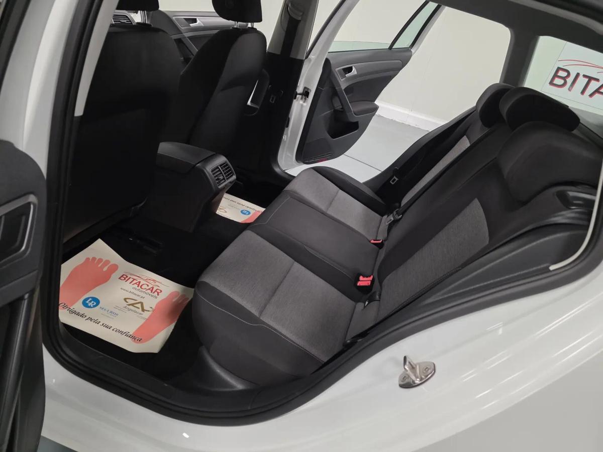 volkswagen-golf-variant-2013-diesel-1598cc