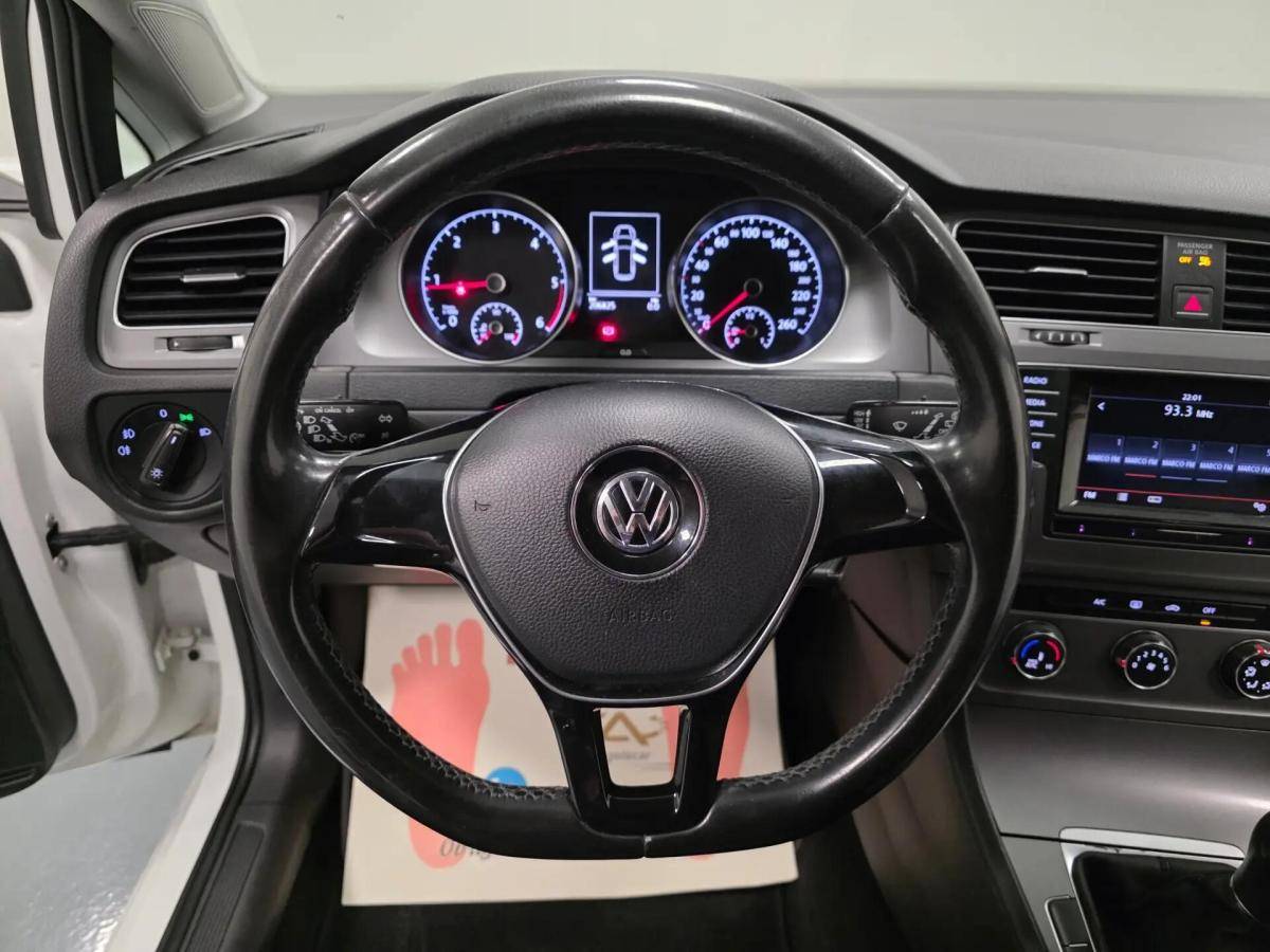 volkswagen-golf-variant-2013-diesel-1598cc