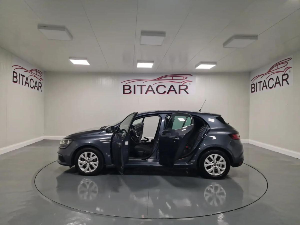renault-megane-2019-diesel-1461cc