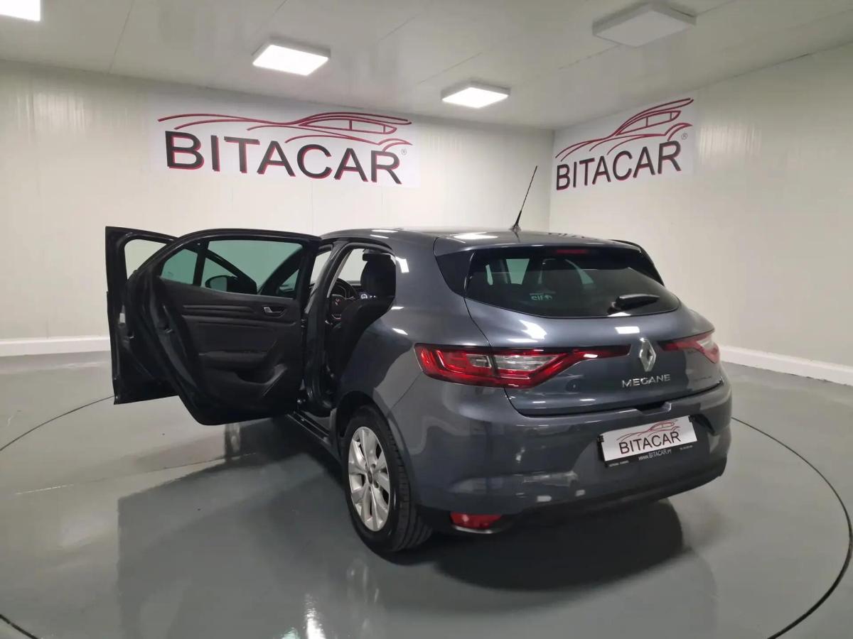 renault-megane-2019-diesel-1461cc