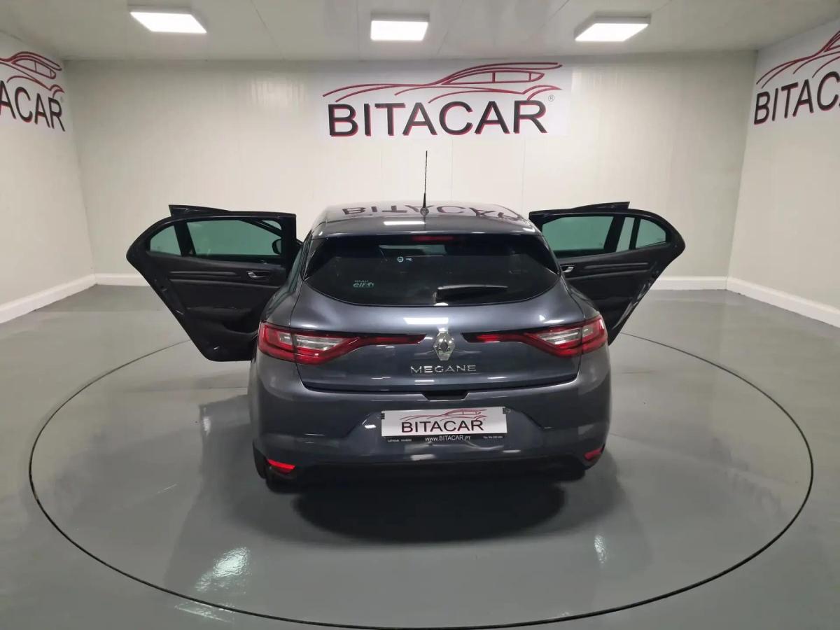 renault-megane-2019-diesel-1461cc