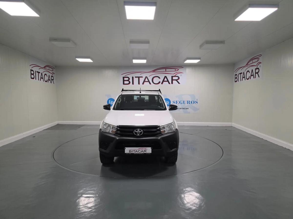 toyota-hilux-2018-diesel-2393cc
