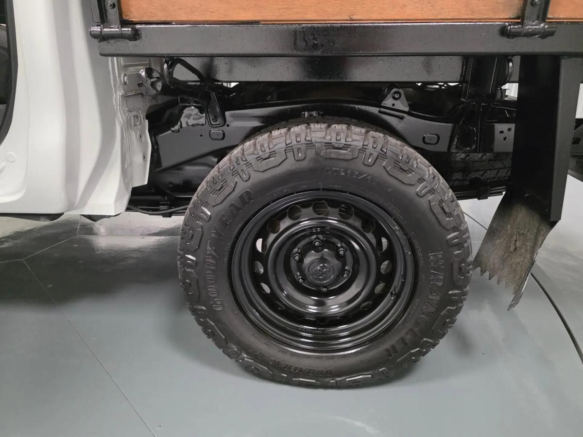 toyota-hilux-2018-diesel-2393cc