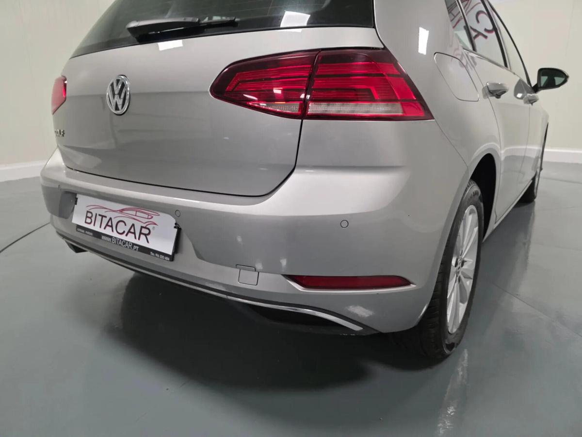 volkswagen-golf-2018-diesel-1600cc