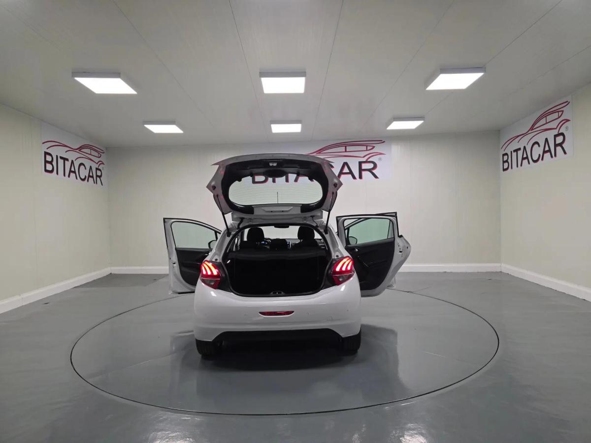 peugeot-208-2018-diesel-1560cc