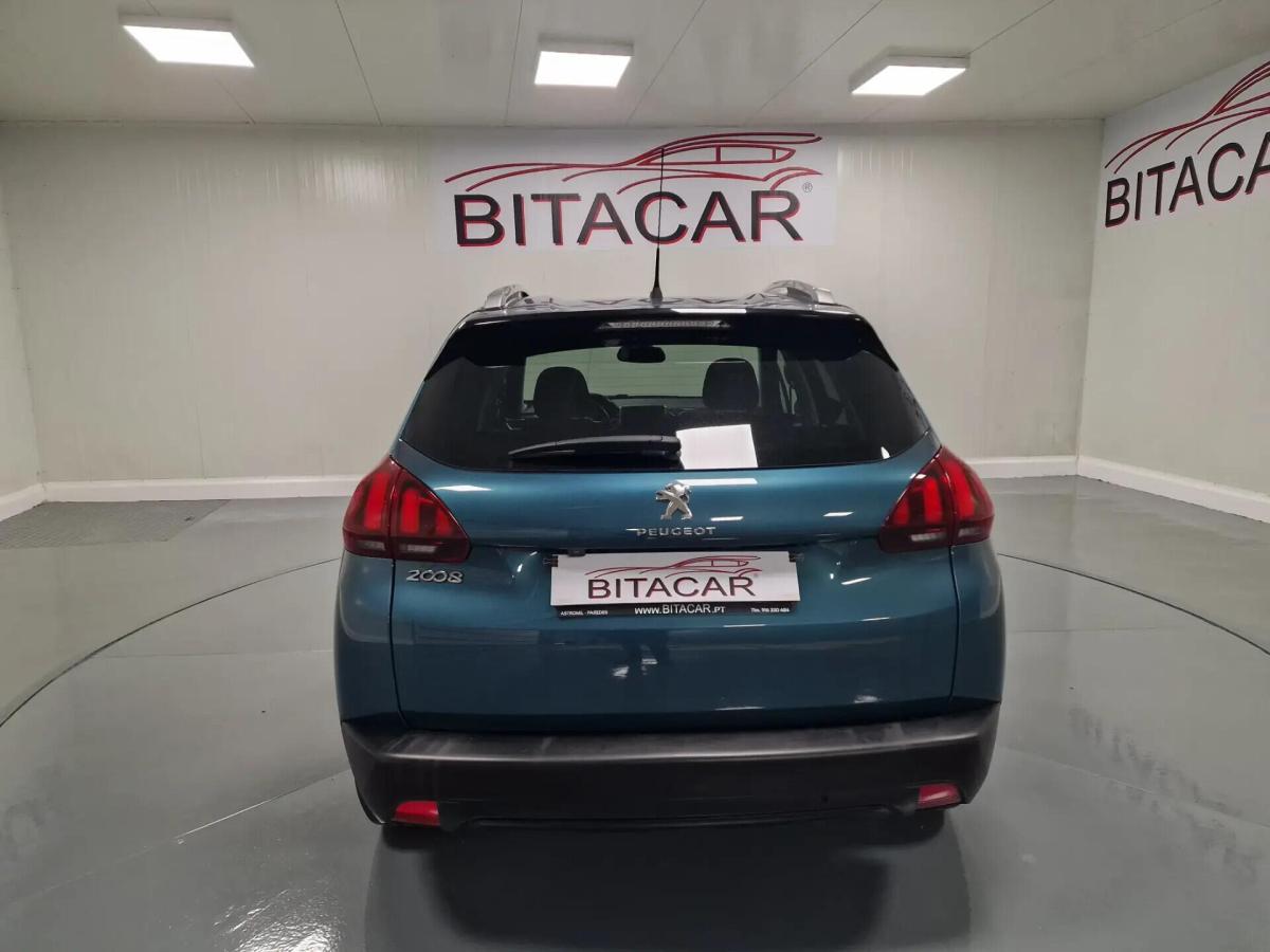 peugeot-2008-2018-gasolina-1199cc