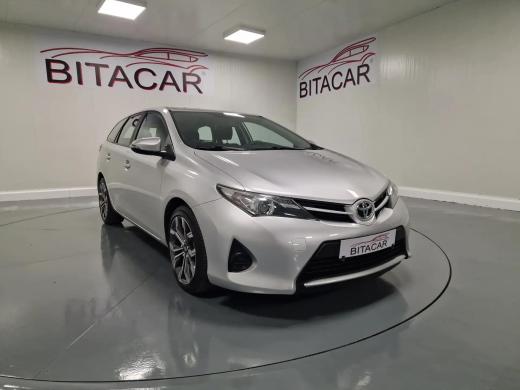 toyota-auris-touring-sports-2015-diesel-1364cc