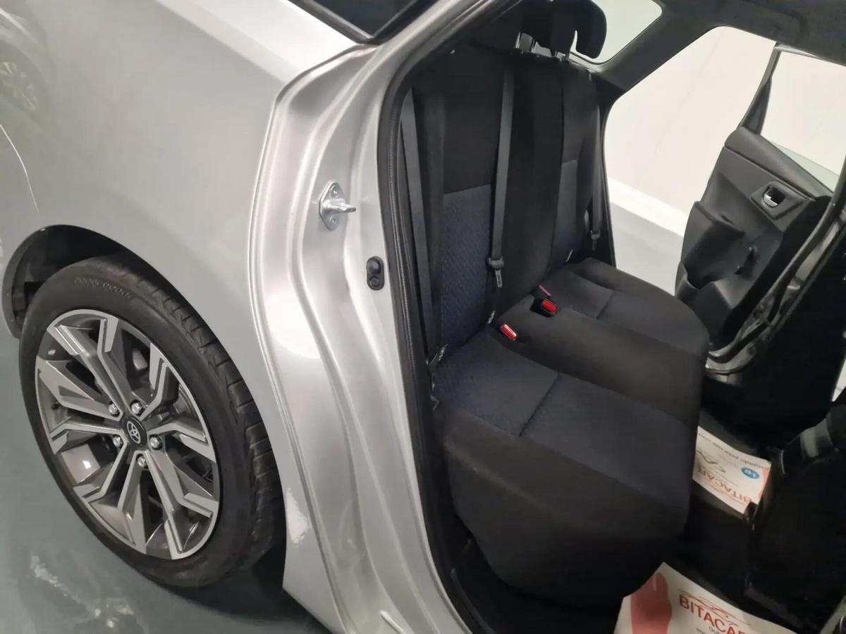 toyota-auris-touring-sports-2015-diesel-1364cc
