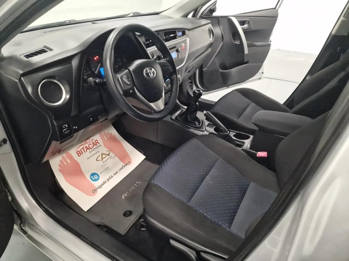 toyota-auris-touring-sports-2015-diesel-1364cc