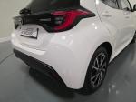 toyota-yaris-2022-hibrido-a-gasolina-1490cc
