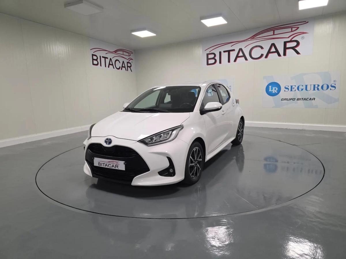 toyota-yaris-2022-hibrido-a-gasolina-1490cc
