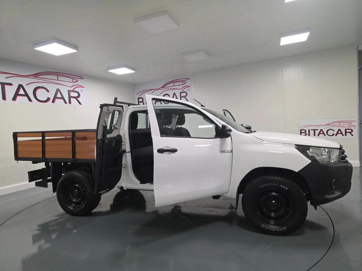 toyota-hilux-2018-diesel-2393cc