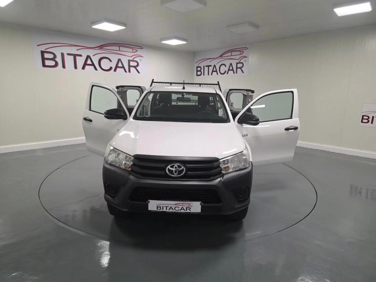 toyota-hilux-2018-diesel-2393cc
