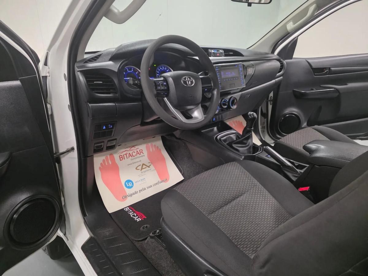 toyota-hilux-2018-diesel-2393cc
